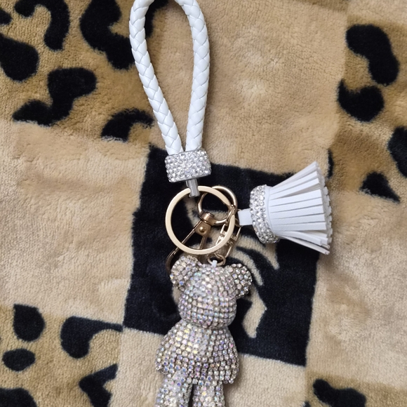 Sparkling Bear Keychain - Picture 2 of 2